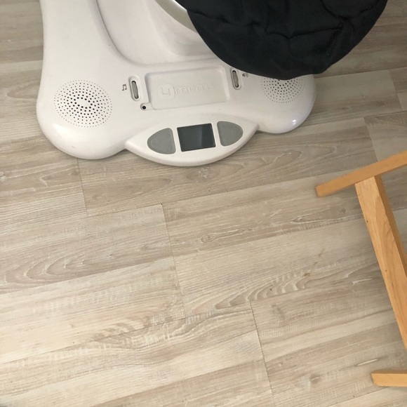 Swing - Picture 3 of 3